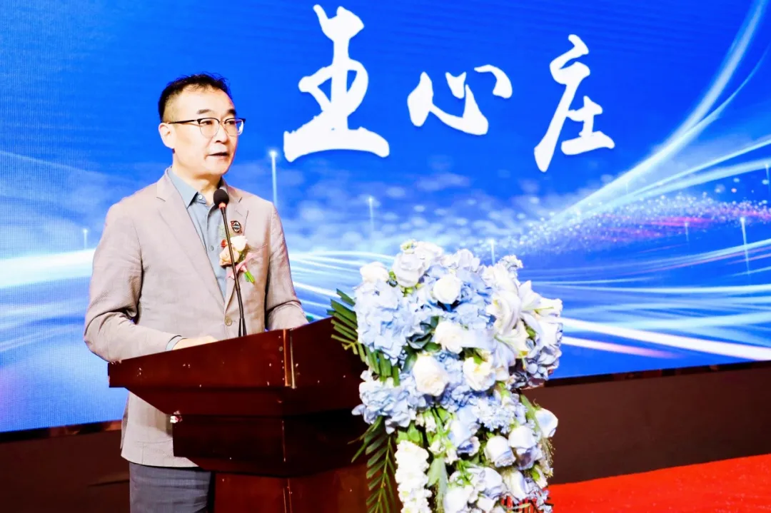 聚合盈集团全球战略升级发布会暨祈福盛典在青海圆满落幕(图4) 聚合盈集团全球战略升级发布会暨祈福盛典在青海圆满落幕(图4)