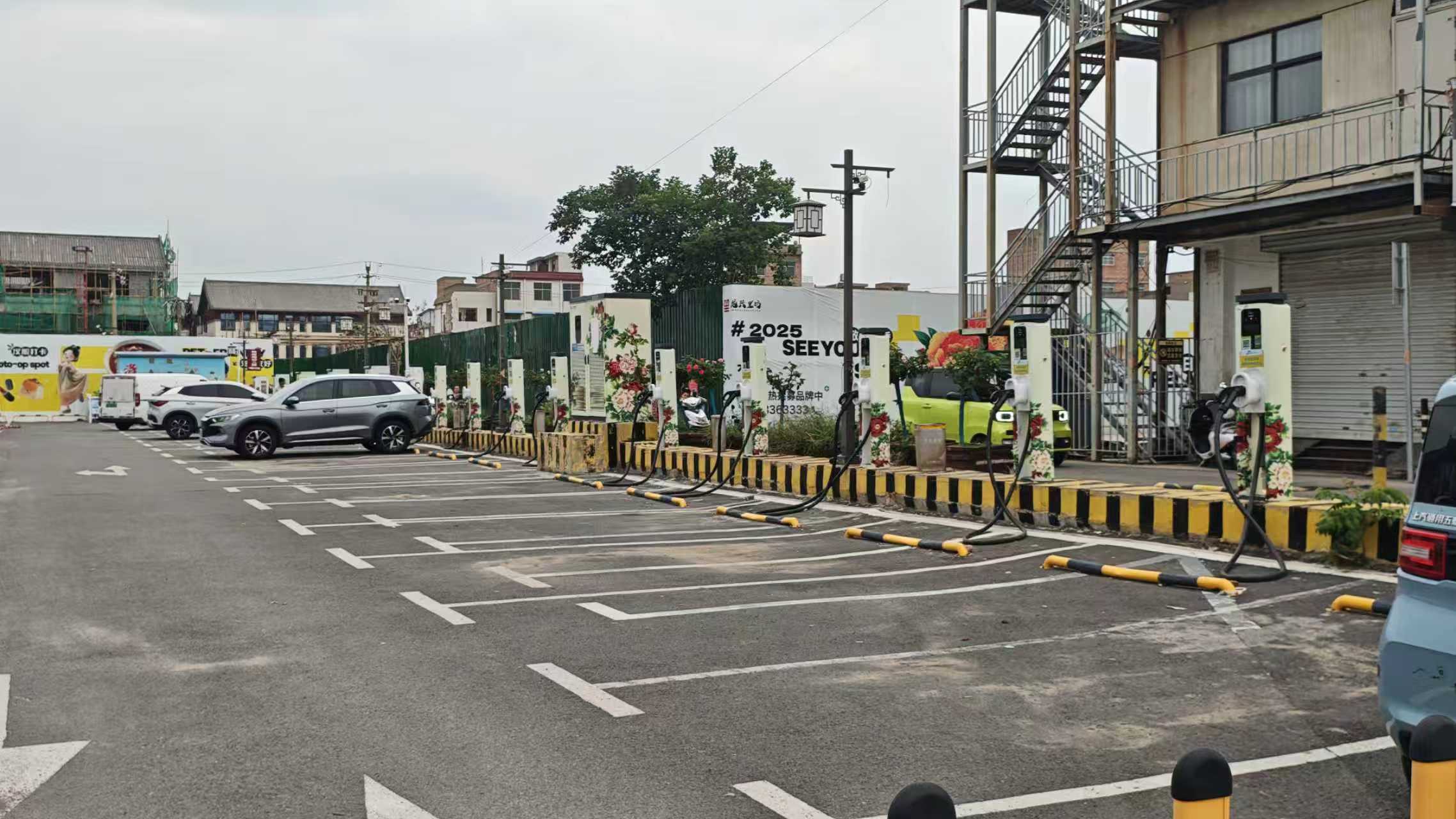 洛阳杜丹桥充电站